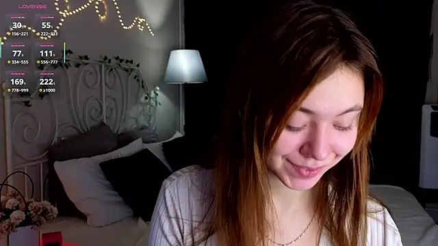 Snapshot of meow_mellie chatting on 09-10-25, 01:27 meow mellie online show from 09-10-25, 01:27