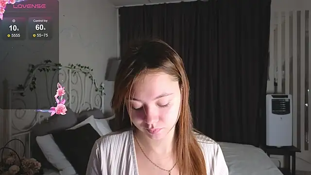Snapshot of meow_mellie chatting on 09-11-25, 01:28 meow mellie online show from 09-11-25, 01:28