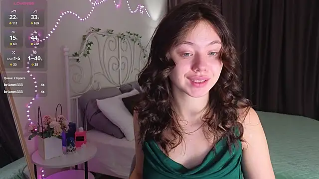 meow mellie online show from 12-04-25, 01:26