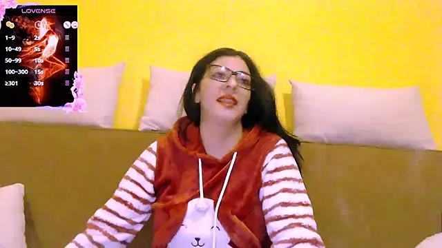 Snapshot of Alina_eve chatting on 10-02-25, 02:24 Alina eve online show from 10-02-25, 02:24