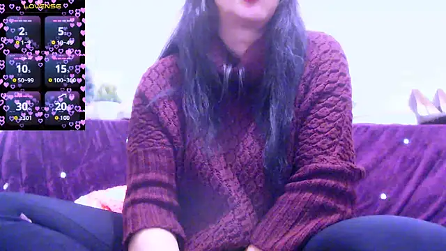 Snapshot of Alina_eve chatting on 10-29-25, 09:38 Alina eve online show from 10-29-25, 09:38