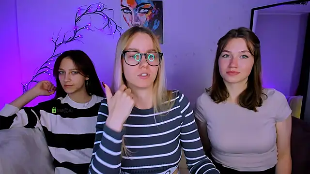 helli belli online show from 09-30-25, 07:41