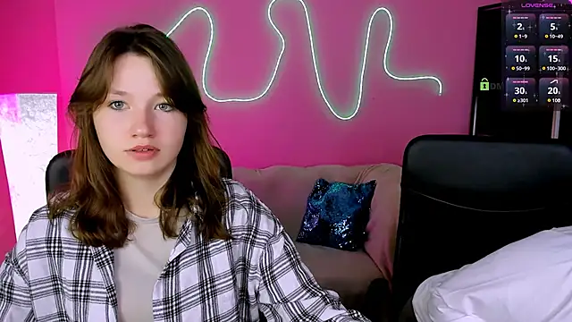 Snapshot of helli_belli chatting on 03-04-26, 08:48 helli belli online show from 03-04-26, 08:48