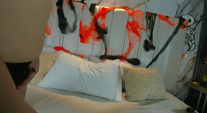 MeganFoxterr online show from 10-24-25, 06:04