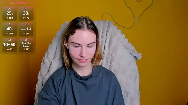 Fiona Night online show from 02-15-26, 07:51