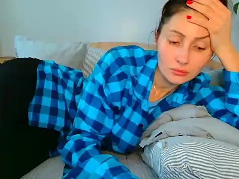 Snapshot of Irina9793 chatting on 05-11-26, 09:15 Irina9793 online show from 05-11-26, 09:15