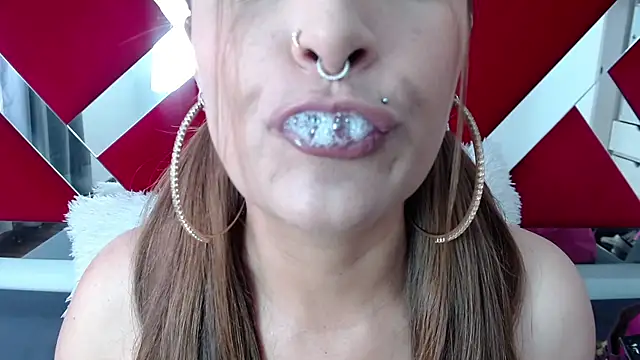 Snapshot of nicollewayne10 chatting on 10-07-25, 06:27 nicollewayne10 online show from 10-07-25, 06:27