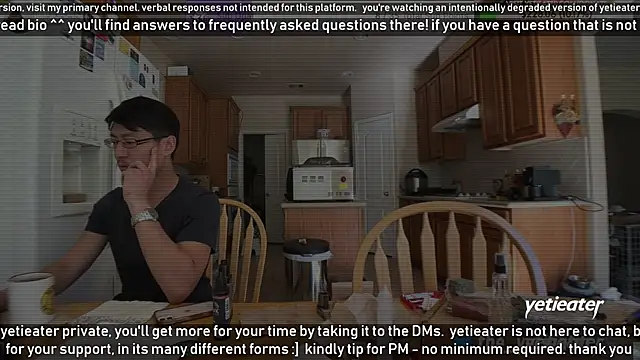 yetieater online show from 12-12-24, 05:59