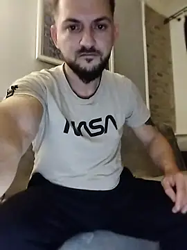 Snapshot of iurinicola chatting on 02-15-26, 07:43 iurinicola online show from 02-15-26, 07:43