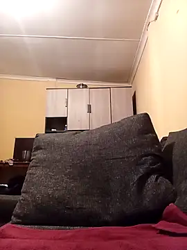 Snapshot of JuicyMilkyTizzy chatting on 10-22-25, 09:25 JuicyMilkyTizzy online show from 10-22-25, 09:25