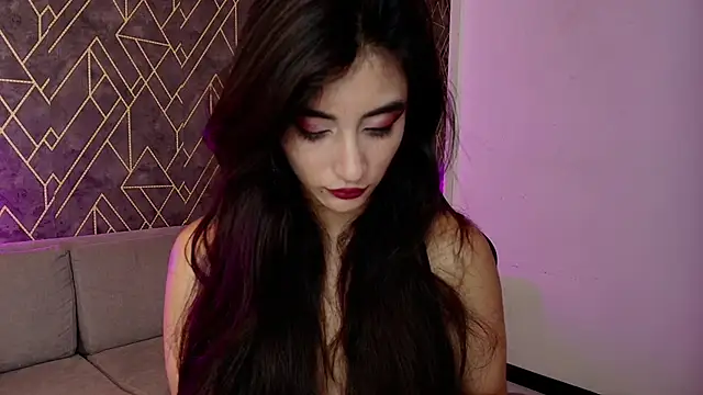 Snapshot of Tahara_Romanov chatting on 04-11-26, 11:58 Tahara Romanov online show from 04-11-26, 11:58