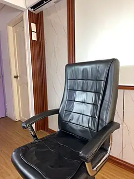 Snapshot of PinkyMoon chatting on 10-04-25, 05:16 PinkyMoon online show from 10-04-25, 05:16