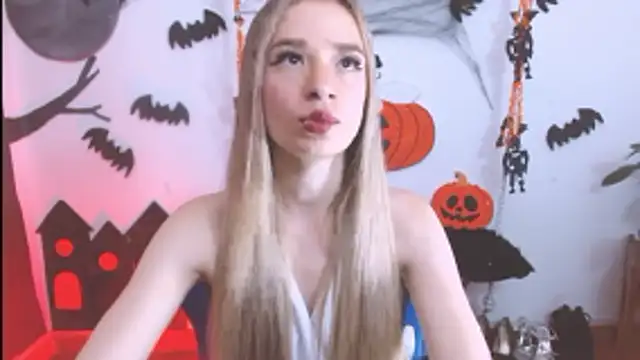 hannah 026 online show from 10-31-25, 11:22