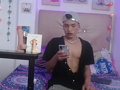 Snapshot of willians___0 chatting on 11-08-25, 03:29 willians 0 online show from 11-08-25, 03:29