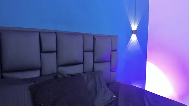 DANESKA HILLER online show from 10-05-25, 03:10