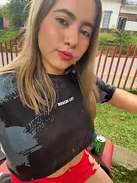 lunaxxx 69 online show from 10-28-25, 09:39