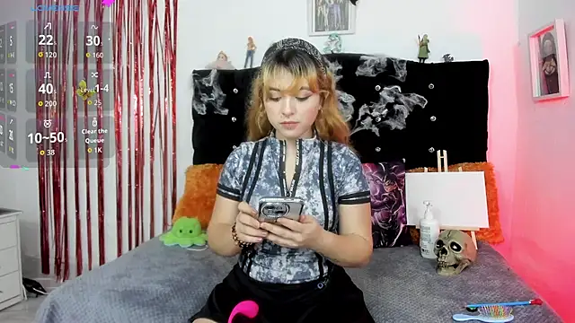 young jung online show from 10-20-25, 01:17