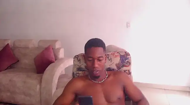 Snapshot of Dreamastercum_ chatting on 03-10-25, 01:54 Dreamastercum online show from 03-10-25, 01:54