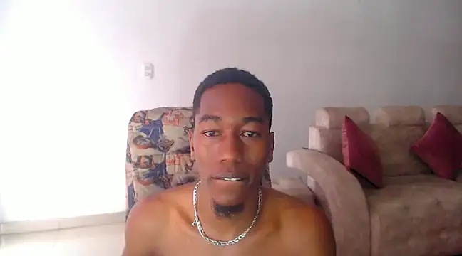 Snapshot of Dreamastercum_ chatting on 03-21-25, 01:56 Dreamastercum online show from 03-21-25, 01:56