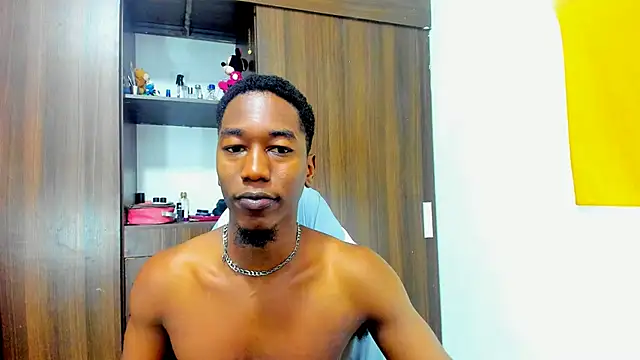 Snapshot of Dreamastercum_ chatting on 09-10-25, 08:20 Dreamastercum online show from 09-10-25, 08:20