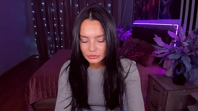 DanaSincere online show from 03-20-25, 04:18