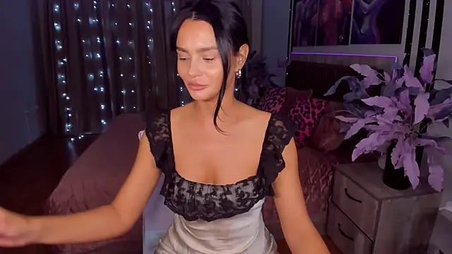 DanaSincere online show from 09-17-25, 03:41