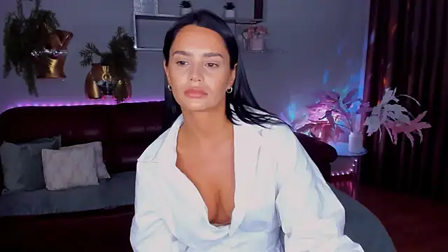 DanaSincere online show from 05-19-26, 04:08