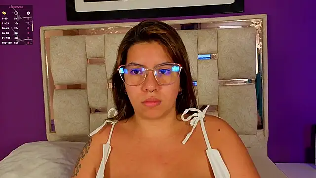 emilyy cooperr online show from 05-01-26, 12:10