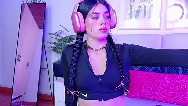 SaritaBratz online show from 10-09-25, 08:51