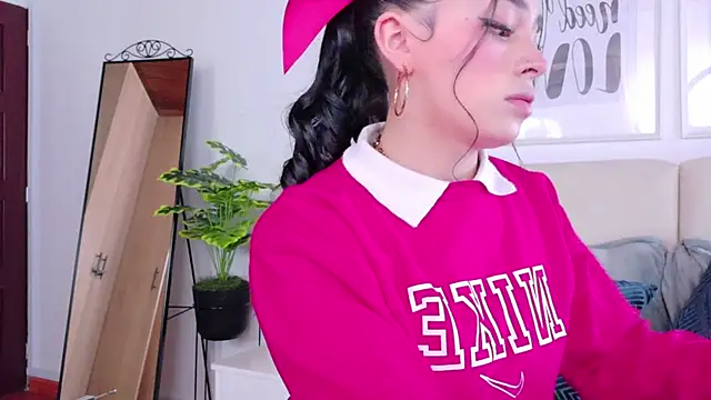 SaritaBratz online show from 12-13-25, 08:25