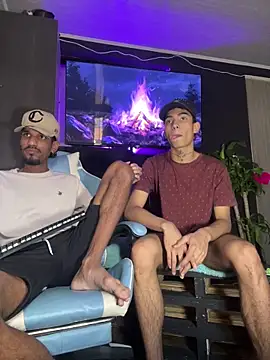 Snapshot of Miguel_bigcock chatting on 03-09-25, 09:14 Miguel bigcock online show from 03-09-25, 09:14