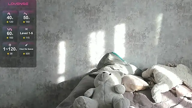 kitty Cathie online show from 10-19-25, 03:29