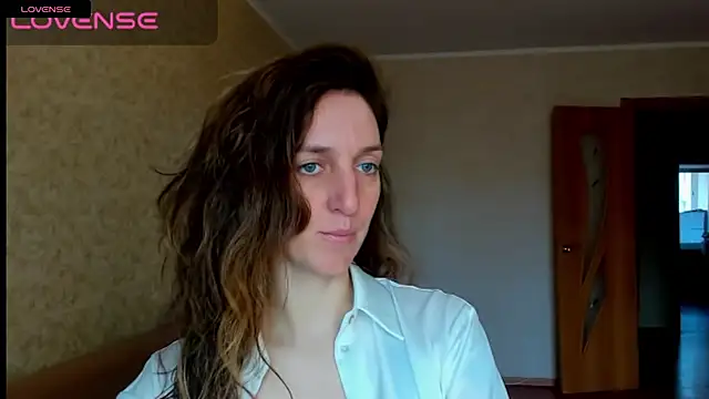 Snapshot of desired_zzoya chatting on 04-15-26, 02:51 desired zzoya online show from 04-15-26, 02:51