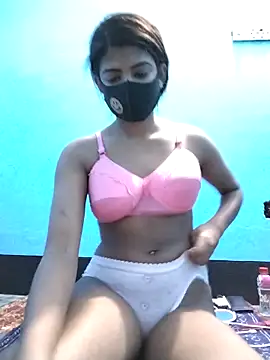 Snapshot of Retisha-Redoy chatting on 03-17-25, 07:37 Retisha-Redoy online show from 03-17-25, 07:37