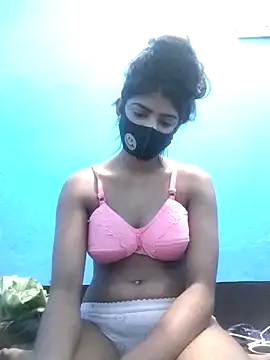 Snapshot of Retisha-Redoy chatting on 03-18-25, 02:48 Retisha-Redoy online show from 03-18-25, 02:48