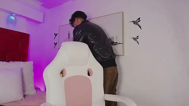 Jonas Rivers online show from 11-16-25, 01:17