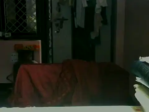 Snapshot of mayra89 chatting on 12-19-25, 02:40 mayra89 online show from 12-19-25, 02:40