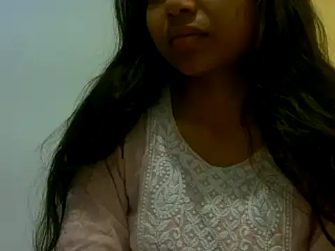 Snapshot of mayra89 chatting on 02-15-26, 04:36 mayra89 online show from 02-15-26, 04:36