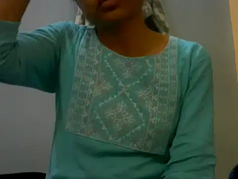 Snapshot of mayra89 chatting on 02-19-26, 04:14 mayra89 online show from 02-19-26, 04:14