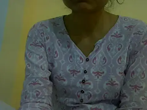 Snapshot of mayra89 chatting on 02-24-26, 03:10 mayra89 online show from 02-24-26, 03:10