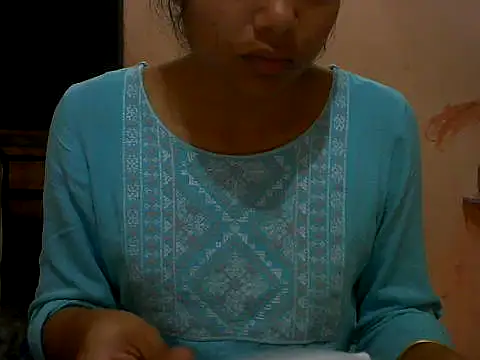 Snapshot of mayra89 chatting on 03-11-26, 03:18 mayra89 online show from 03-11-26, 03:18