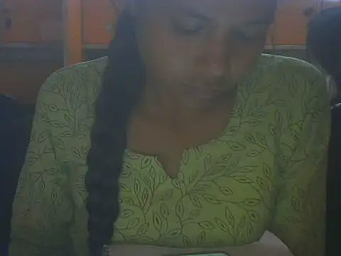 Snapshot of mayra89 chatting on 07-21-26, 09:44 mayra89 online show from 07-21-26, 09:44