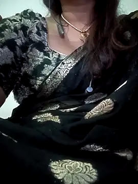 Snapshot of Neha-Bhabhi-Rasily chatting on 04-11-26, 03:22 Neha-Bhabhi-Rasily online show from 04-11-26, 03:22