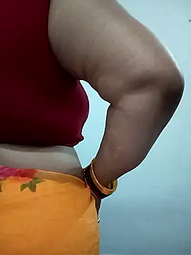 Snapshot of Neha-Bhabhi-Rasily chatting on 04-23-26, 06:43 Neha-Bhabhi-Rasily online show from 04-23-26, 06:43