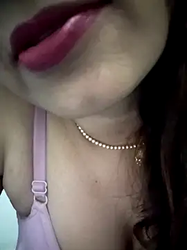 Snapshot of Neha-Bhabhi-Rasily chatting on 05-01-26, 05:12 Neha-Bhabhi-Rasily online show from 05-01-26, 05:12