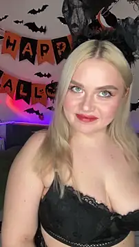 April Vancee online show from 10-31-25, 03:57