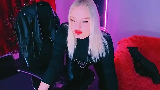 Miss Alice Silver online show from 04-19-26, 07:05