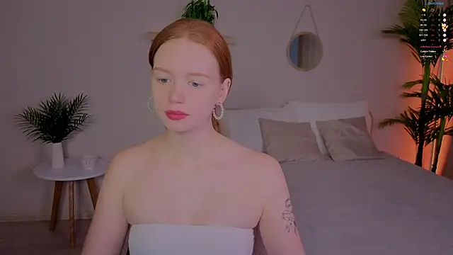 Snapshot of Ckarollina chatting on 10-11-25, 02:48 Ckarollina online show from 10-11-25, 02:48