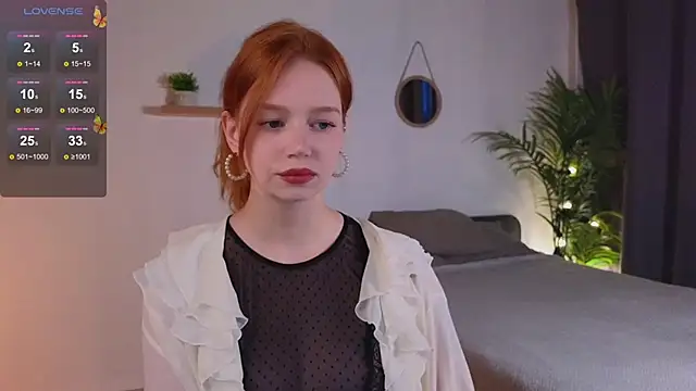 Snapshot of Ckarollina chatting on 10-14-25, 02:29 Ckarollina online show from 10-14-25, 02:29