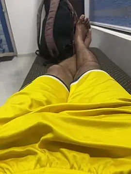 Snapshot of stranger__king786 chatting on 03-05-25, 12:05 stranger king786 online show from 03-05-25, 12:05